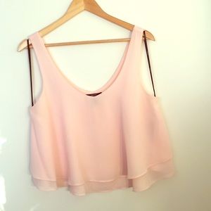 Forever 21 soft pink crop tank top!!